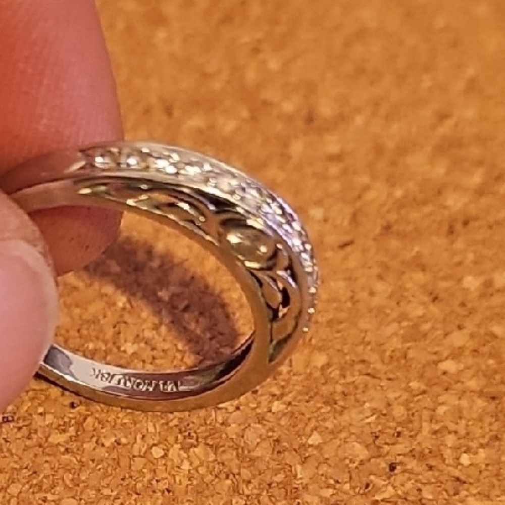 Elegant 18k White Gold NA HOKU Wedding Band w Diamonds SIZE 7 Women's Ring - Picture 15 of 15